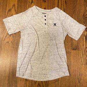 Boys, Hurley T-shirt in size large
